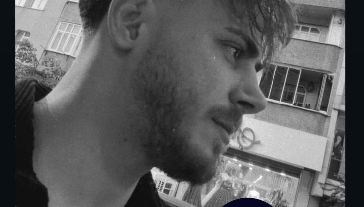 Flaş Magazin Haberi! Ünlü İsimden Ağlatan Paylaşım: “Artık Biz Olamasak da…” Eşi Elvan İçin Yaptığı Duygusal Sözler Yürek Yaktı!