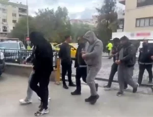 Kuşadası’nda Büyük Fuhuş Operasyonu: Şebeke Çökertildi, 5 Kişi Cezaevinde!