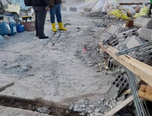 AK Parti Beypazarı İlçe Başkanı Halil Etili, Dolu ve Fırtına Felaketinin Vurduğu Mahallede: Zarar Tespit Çalışmaları Başladı