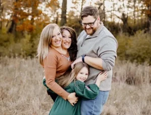 Yapışık İkizler Abby ve Brittany’nin Anne Olması Şaşırttı! Cinsel Hayatlarıyla İlgili Açıklama Ortalığı Karıştırdı