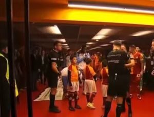 BUZ GİBİ HAREKET! Trabzonspor Kaptanı Savic’ten Eski Takım Arkadaşı Uğurcan Çakır’a Maç Öncesi ‘BÜYÜK AYIP