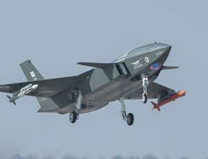 Dünya Tarihinde Bir İlk! Milli Savaş Uçağı KIZILELMA, Havada Uçağı İmha Etti