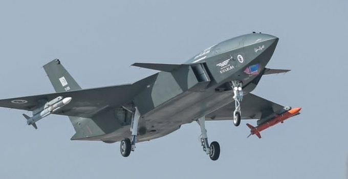 Dünya Tarihinde Bir İlk! Milli Savaş Uçağı KIZILELMA, Havada Uçağı İmha Etti