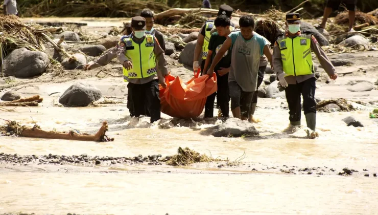 Sumatra’da Korkunç Doğal Afet: Sel ve Heyelanlar Can Aldı! Can Kaybı 300’ü Geçti, Yüzlerce Kişi Kayıp