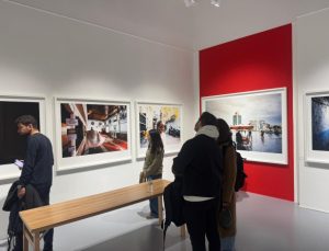 YALNIZLIĞIN GÖLGESİ ANKARA’DA! Zeki Demirkubuz’un İkinci Kişisel Sergisi CerModern’de Açıldı