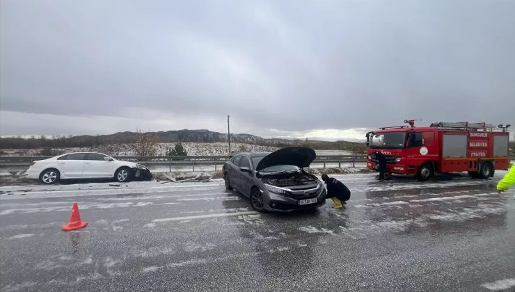 Çorum Sungurlu’da Dolu Yağışı Felakete Yol Açtı: Zincirleme Kazada 10 Kişi Yaralandı