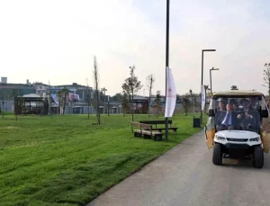 CUMHURBAŞKANI ERDOĞAN ATATÜRK HAVALİMANI MİLLET BAHÇESİ’NDE: ESNAF ZİYARETİNDE SICAK KARŞILAMA