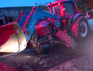 KORKUTAN KAZA BİLECİK’TE YAŞANDI: TRAKTÖR VE MİNİBÜS ÇARPIŞTI, 3 KİŞİ YARALANDI!