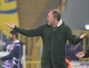 TANSİYON YÜKSEK! Beşiktaş Cephesinden Derbi Sonrası Hakeme Sert Tepki: “Hakemler Daha Dikkatli Olmalı!