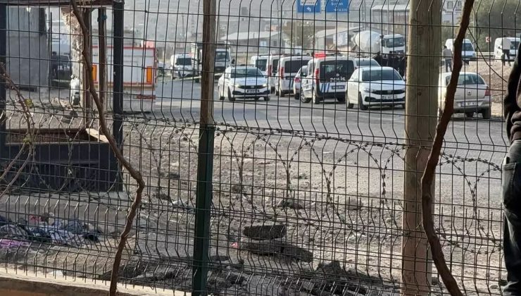SON DAKİKA: Siirt Merkezde Korku Dolu Anlar! Taşlı, Sopalı ve Silahlı Kavga: 5 Yaralı, 3 Tutuklama