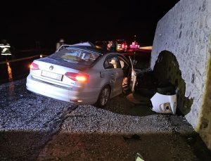 Sivas Suşehri’nde Feci Kaza: 1 Ölü, 2 Yaralı! Otomobillerin Çarpışması Can Aldı