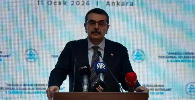 Bakan Tekin: “Türkiye Yüzyılı Maarif Modeli ile Tarihi Miras Geleceğe Taşınıyor”