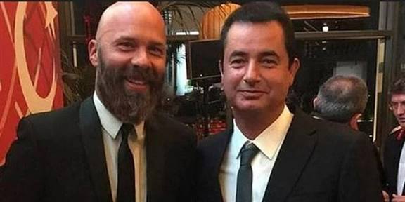 Esat Yontunç, hakkında çıkan uyuşturucu ve fuhuş soruşturması kapsamındaki yakalama kararına ilişkin sessizliğini bozdu.  