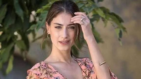 Hazal Kaya’dan Sosyal Medya Eleştirilerine Esprili Yanıt