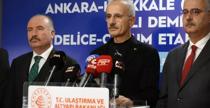 Ankara-İstanbul Arası 80 Dakikaya Düşüyor: Süper Hızlı Tren Dönemi Başlıyor!